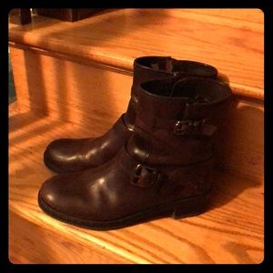 Bought 9.5M, but I am a 10M